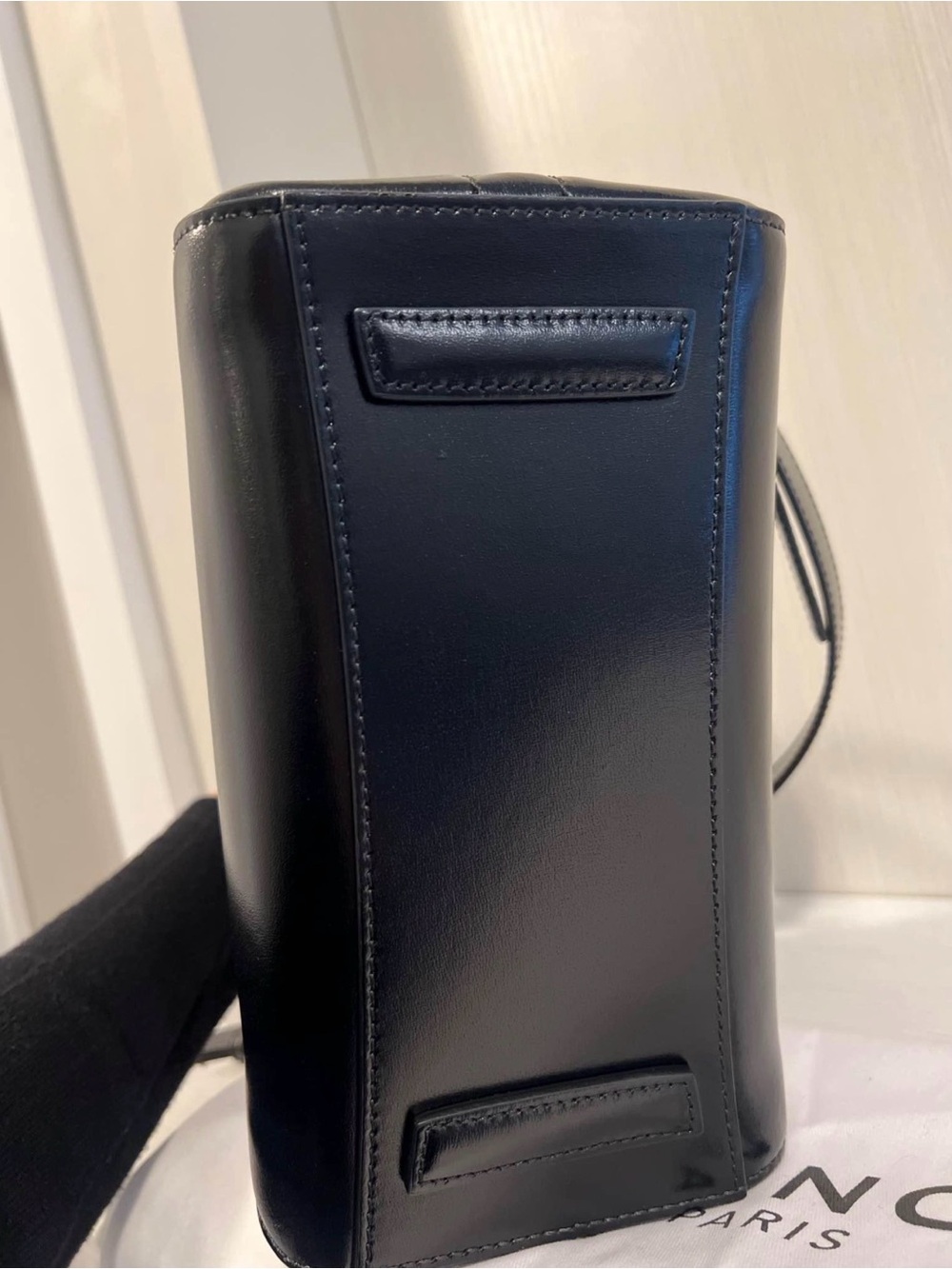 Givenchy Black Antigona Mini Smooth Leather Satchel - Picture 7 of 8